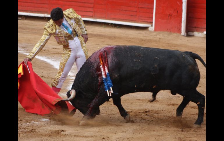 Antonio García 'El Chihuahua' se llevó la tarde en la Plaza México. NTX  /