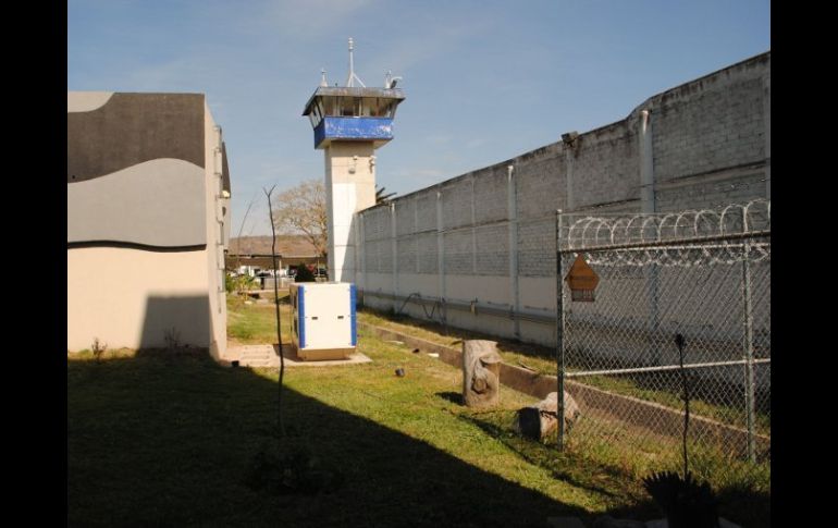 Los tres reos escaparon del  complejo penitenciario estatal de Puente Grande la madrugada del jueves.  /