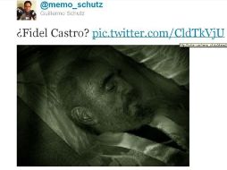 Algunos usuarios de Twitter retuitiaron esta fotografía de Fidel Castro en el interior de un ataúd. ESPECIAL  /