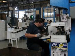 El dinamismo favorable del sector manufacturero mexicano continuará su crecimiento en los próximos meses. ARCHIVO  /