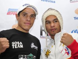 Édgar Sosa y el filipino Roilo Golez previo a su combate. NTX  /