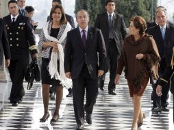 Felipe Calderón (c) con su esposa Margarita Zavala y la canciller Patricia Espinosa en reunión con el cuerpo diplomático. EL UNIVERSAL  /