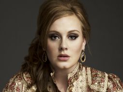 Adele aportó una gran cantidad de discos vendidos para el repunte de la industria. NTX  /