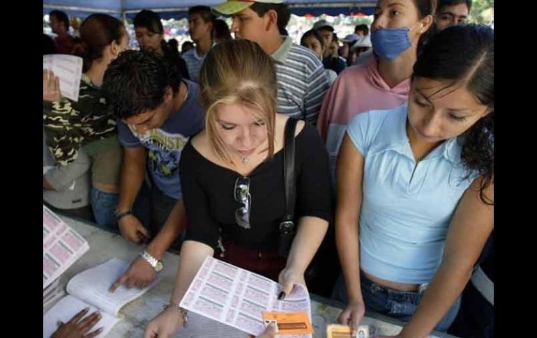 Con la medida, se evitarán malos usos del boleto y se acabarán las fugas de recursos para los camioneros por esta vía. ARCHIVO  /