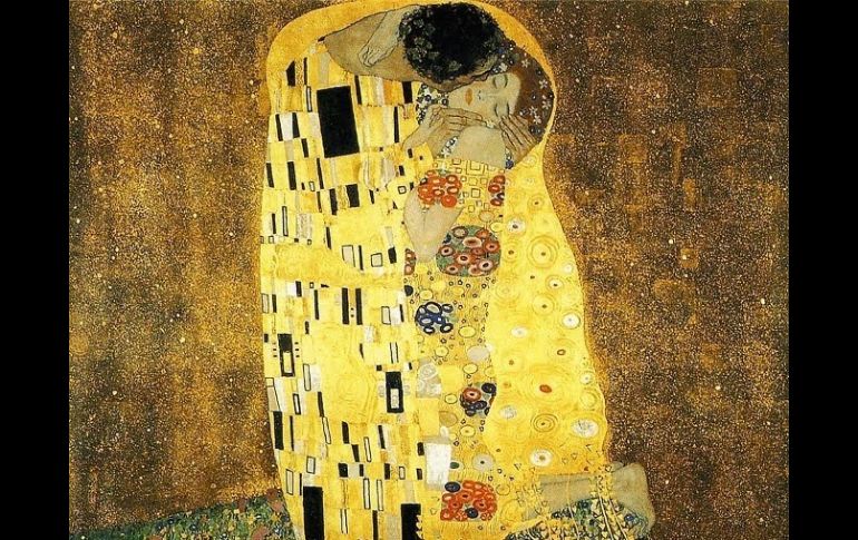 El Beso, pintura de Klimt plena de belleza, sensualidad e innovación estética. ARCHIVO  /