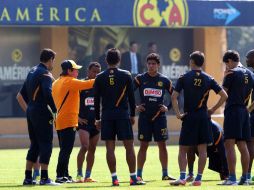 El 'Piojo' Herrera durante una sesión de entrenamiento en diciembre de 2011. MEXSPORT  /