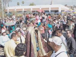 Según cifras oficiales, más de un millón de personas se dieron cita en Cajititlán para la tradicional celebración de los Reyes Magos.  /