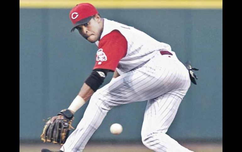 Barry Larkin jugó toda su carrera para los Rojos de Cincinnati. REUTERS  /