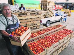 La Unión de Comerciantes documenta que, desde 1994, el mercado ha perdido 40% de sus ventas.  /