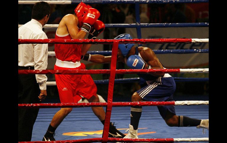 Los púgiles amateur podrán ganar dinero sin tener que establecerse en los organismos del deporte profesionalizado. ARCHIVO  /