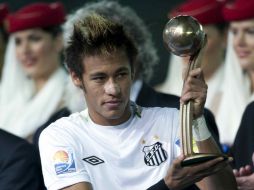 Neymar, jugador de bronce del torneo, durante el juego final del Mundial de Clubes FIFA 2011. MEXSPORT  /