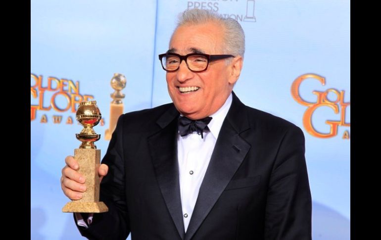 Scorsese recibirá premio honorífico a toda su carrera. En la imagen con estatuilla de los Globos de Oro por mejor director. REUTERS  /