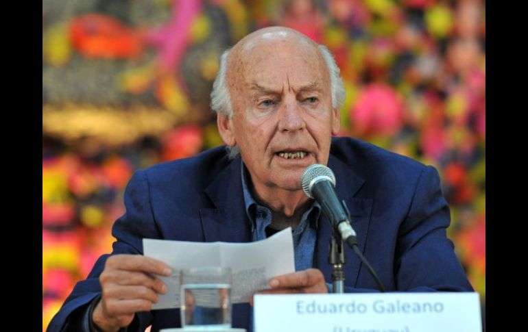 Este martes está previsto que Galeano realice una lectura pública de sus textos. EFE  /