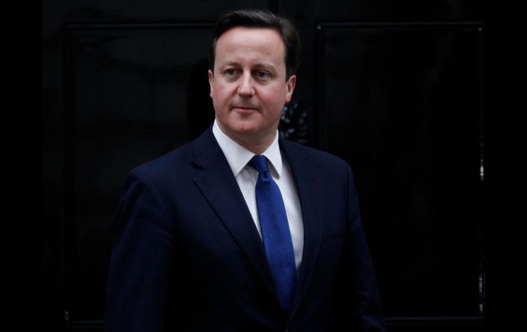 En la imagen, David Cameron espera a su homólogo italiano para dialogar acerca del FMI. REUTERS  /