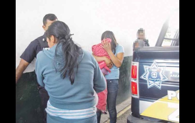 La semana pasada, policías de Zapopan detuvieron a las primeras tres mujeres relacionadas con el caso.  /