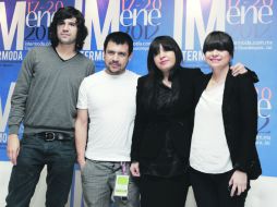 José Alfredo Silva, Giovanni Estrada (ambos diseñadores de Trista), Julia y Renata Franco, cerrarán el ciclo de pasarelas de Intermoda.  /