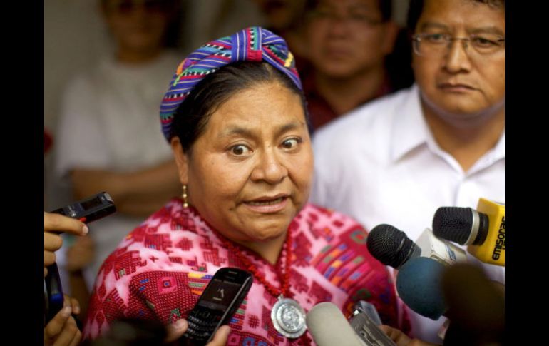 Rigoberta Menchú dijo a la prensa que las autoridades se encuentran preocupadas por el alto nivel de violencia contra la mujer. ARCHIVO  /