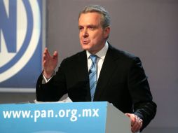 El panista Santiago Creel dijo que se compromete a verificar las finanzas de las campañas. EL UNIVERSAL  /