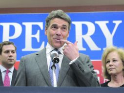 El republicano Rick Perry termina su campaña tras malos resultados en encuestas. EFE  /