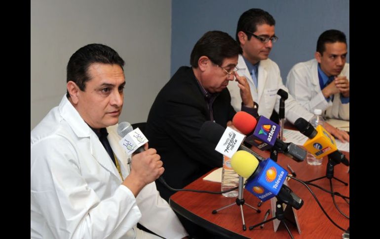 Rueda de prensa del IJCF (Izq)QFB Ricardo Bravo, Mtro. Claudio Isaías, Dr. Eduardo Mota y Axel Rivera.  /