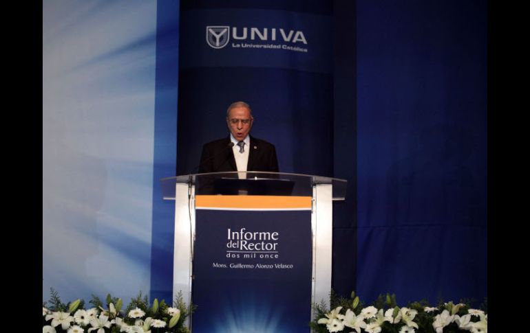 Informe de actividades de Guillermo Alonzo Velasco, rector de la Univa.  /