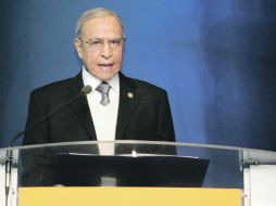 Durante su informe, Guillermo Alonzo Velasco, rector de la Univa, destacó los logros del último año de actividades en la institución.  /