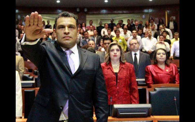 La toma de protesta de Álvarez Cibrián en el Palacio Legislativo.  /