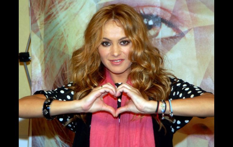 Paulina Rubio, para deleite de todos sus admiradores, derrochará simpatía en Veracruz. ARCHIVO  /