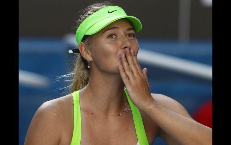 María Sharapova podría volver a ser la número uno del mundo si le gana a la bielorrusa. EFE  /