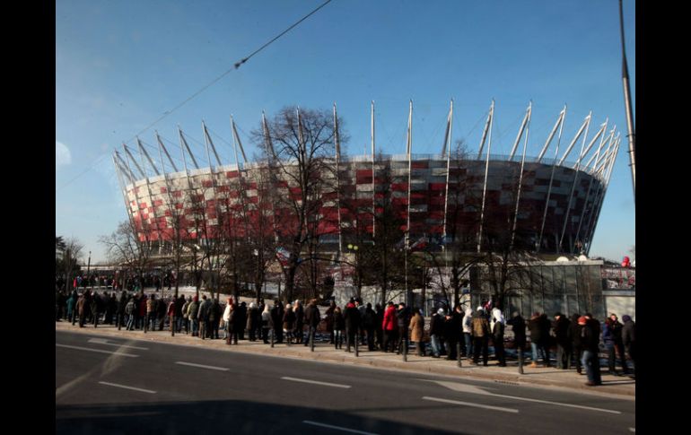 El Estadio Nacional de Polonia està listo para la Eurocopa 2012. EFE  /