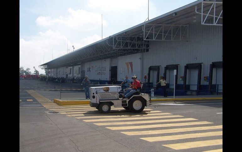 Se pretende elevar la conectividad aérea con la tercera frecuencia del aeropuerto Charles de Gaulle de París. ARCHIVO  /