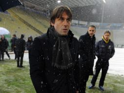 Antonio Conte busca reforzar la delantera de la Juventus. AFP  /