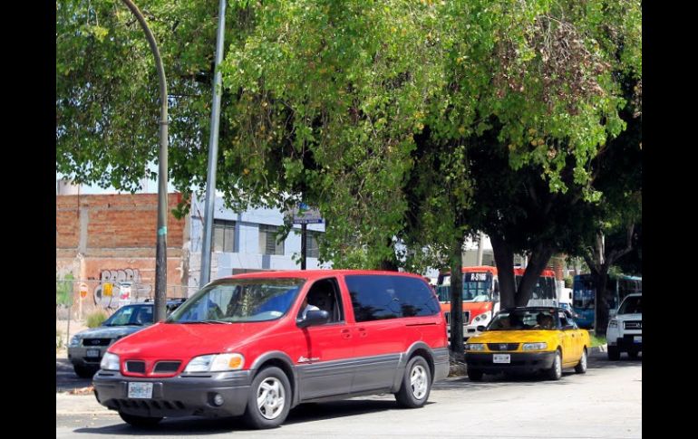 En la zona tapatía hay un parque vehicular de 1.7 millones de vehículos. ARCHIVO  /