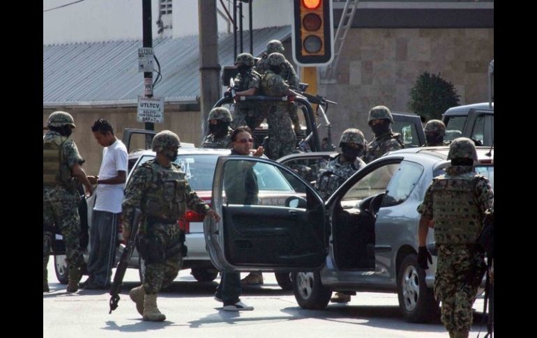 Los ahora detenidos fueron sorprendidos por elementos de la marina en un retén. ARCHIVO  /