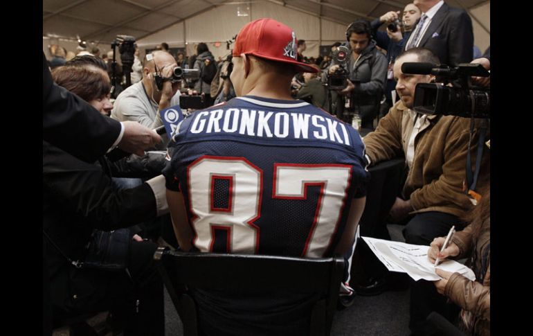 Rob Gronkowski espera estar en condiciones para jugar el próximo domingo. AP  /