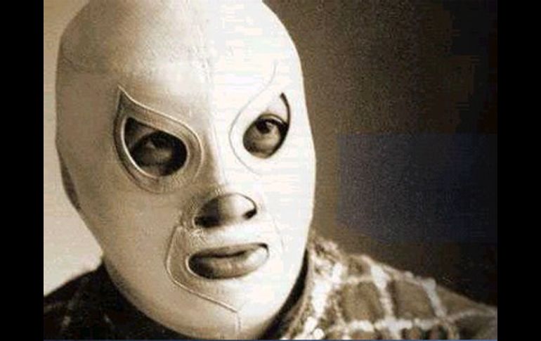 El Enmascarado de Plata se ha vuelto un símbolo para la cultura mexicana de los años 70. ARCHIVO  /