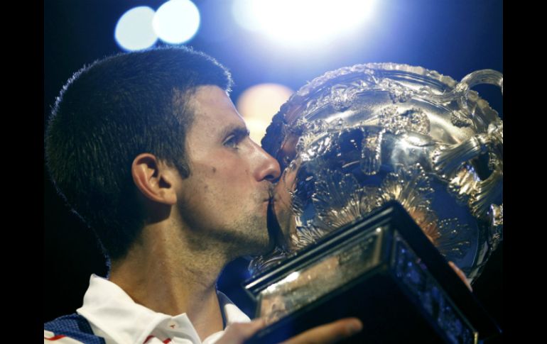 Djokovic se consolidó en la cima del tenis al ganar en el Abierto de Australia la semana pasada. REUTERS  /