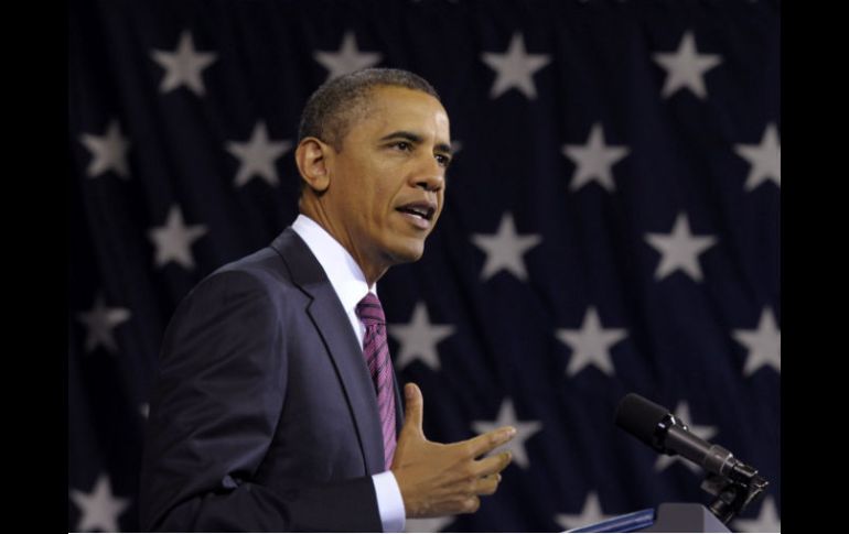 La campaña de Obama (foto) anunció el reembolso del dinero donado por los Cardona. AP  /