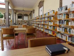 El número de asistentes a las bibliotecas pasó de un millón 865 mil 709 personas en 2010 a un millón 771 mil 018 en 2011.  /