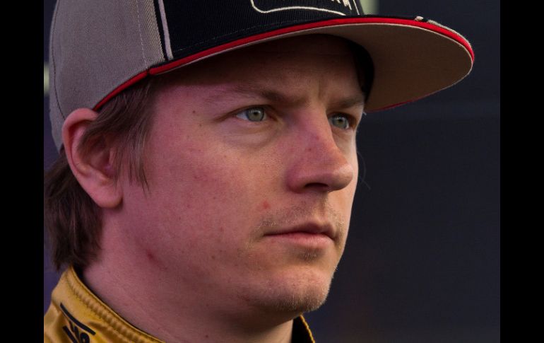 Dos años después, Kimi Raikkonen demuestra que no se oxidaron sus talentos de conductor. AP  /