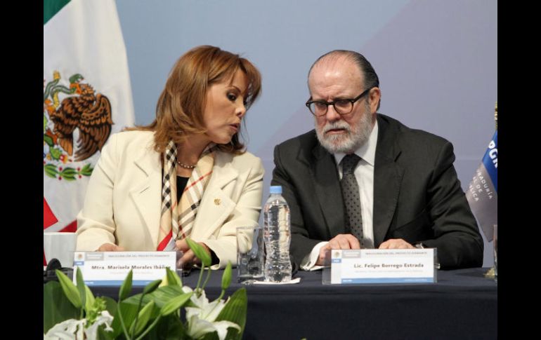 Marisela Morales y Felipe Borrego, secretario técnico del Consejo para la Implementación del Sistema de Justicia Penal. NTX  /