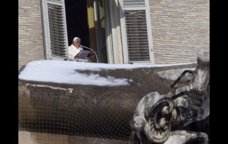 El Papa Benedicto XVI ha llamado a sacerdotes pederastas a confesar abiertamente su culpabilidad. EFE  /