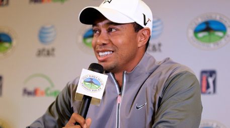 El elevado nivel exhibido por Woods en Abu Dabi ha añadido a su debut en Pebble Beach muchas dosis de interés. AP  /