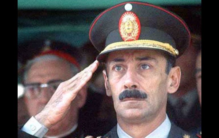 Videla fue condenado a cadena perepetua por 70 años por casos de violaciones a dderechos humanos entre 1976 y 1983. ARCHIVO  /