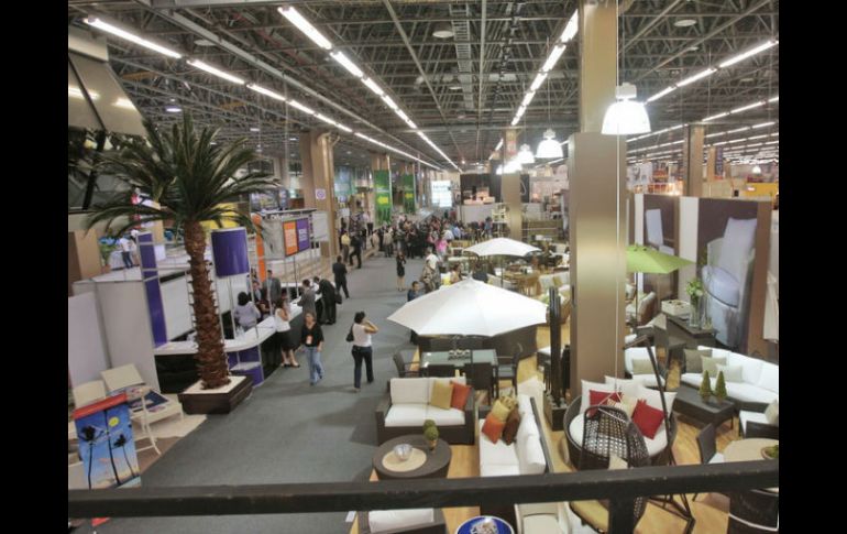 La próxima Expo Guadalajara con la presencia de 400 expositores muebleros, además del concurso nacional de diseño de muebles. ARCHIVO  /