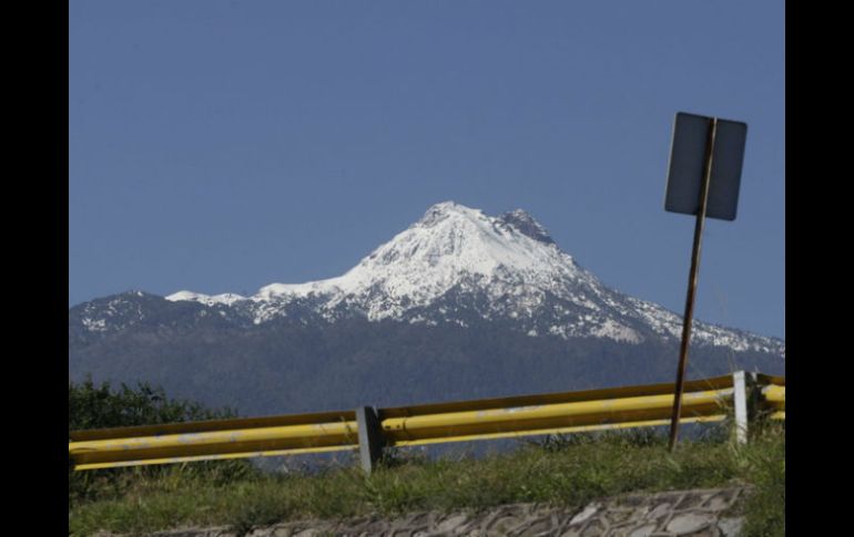 A las personas que pretendía acudir los próximos días se les recomienda suspender el viaje hasta próximo aviso de reapertura. ARCHIVO  /