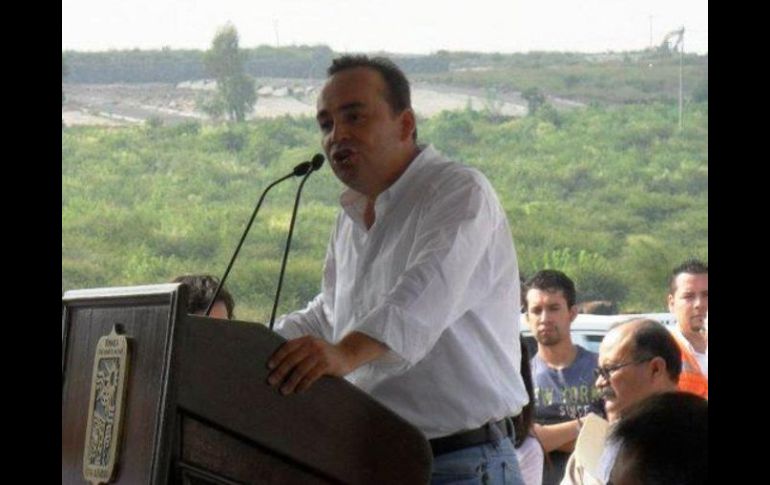 El legislador Sergio Chávez, no se presentó al registro priista, por lo que Jorge Arana queda como el único candidato. ESPECIAL  /