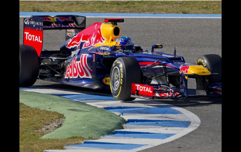 Sebastian Vettel a bordo de su Red Bull. EFE  /