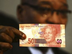 Un billete de 50 rands, con la imagen de Nelson Mandela. REUTERS  /