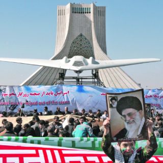 Irán anuncia logros nucleares en aniversario de la revolución